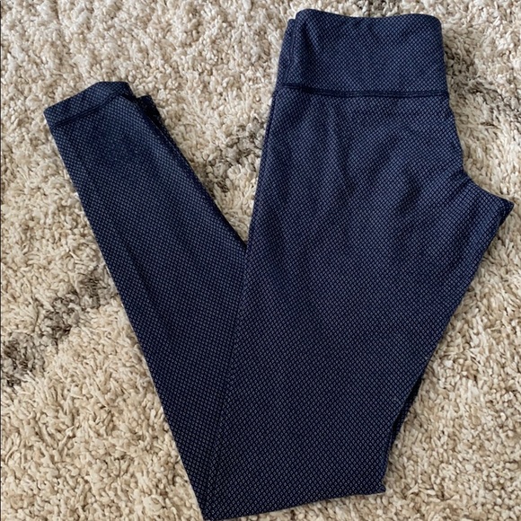 lululemon athletica Pants - LuluLemon Athletica Wunder Under size 4